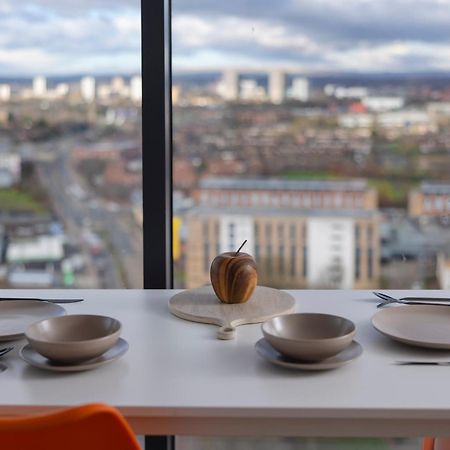 Quayside Penthouse 2 Bedroom Ensuite Near Media City & Manchester United Εξωτερικό φωτογραφία