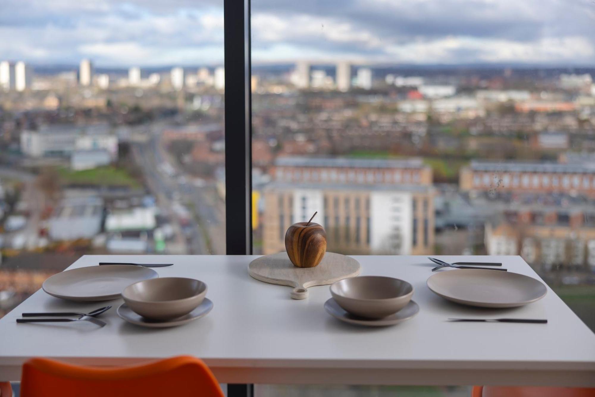 Quayside Penthouse 2 Bedroom Ensuite Near Media City & Manchester United Εξωτερικό φωτογραφία